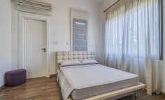 4 bedroom house with swimming pool to rent in Amathus area