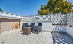 4 bedroom house with swimming pool to rent in Amathus area