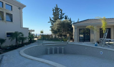 Beautiful 7 bedroom furnished house with swimming pool for sale in Agios Athanasios