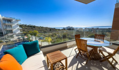 Luxury 3 bedrooms apartment with swimming pool for sale in Amathus area