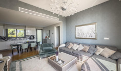Luxury 3 bedrooms apartment with swimming pool for sale in Amathus area
