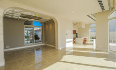 Luxury 6 bedroom house with swimming pool for sale in Perivolia Luxury 6 bedroom house with swimming pool for sale in Perivolia