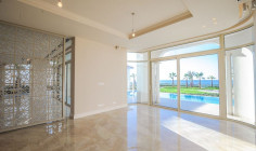 Spacious 5 bedroom house with swimming pool for sale in Perivolia Spacious 5 bedroom house with swimming pool for sale in Perivolia