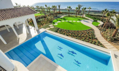 Spacious 5 bedroom house with swimming pool for sale in Perivolia Spacious 5 bedroom house with swimming pool for sale in Perivolia