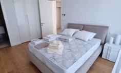 Spacious 2 bedrooms furnished apartment with swimming pool to rent in Germasogeia Tourist Area