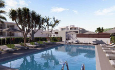 Spacious 3 bedroom house with swimming pool for sale in Universal