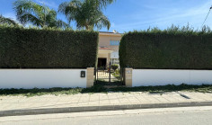 Beautiful 4 bedrooms house with swimming pool for sale in Agios Tychonas