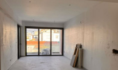 Spacious 2 bedrooms apartment with swimming pool for sale in Mesa Geitonia