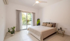 3 bedroom unfurnished house with swimming pool for sale in Pyrgos