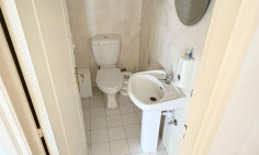 Office 205 m2 to rent in Mesa Geitonia