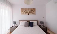 2 bedroom apartment with swimming pool to rent in Coral Bay
