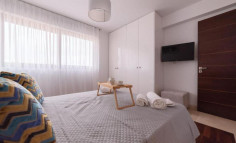 2 bedroom apartment with swimming pool to rent in Coral Bay