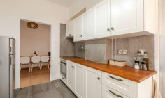 2 beds furnished apartment to rent in Larnaca