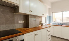 2 beds furnished apartment to rent in Larnaca