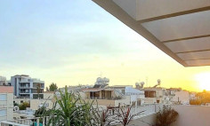 3 bedroom penthouse to rent in Mesa Geitonia
