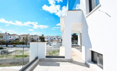 3 bedroom unfurnished villa with swimming pool for sale in Perivolia