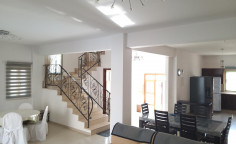 3 bedroom house with swimming pool in Oroklini 3 bedroom house with swimming pool in Oroklini