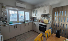 2 bedroom furnished apartment to rent in Agioi Omologites