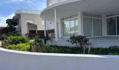 5 bedroom house to rent in Ekali