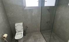 4 bedroom unfurnished apartment with swimming pool to rent in Agios Tychonas