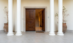 6 bedroom house with swimming pool to rent in Kalogiroi
