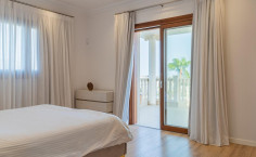 6 bedroom house with swimming pool to rent in Kalogiroi