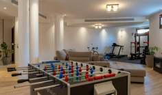 6 bedroom house with swimming pool to rent in Kalogiroi