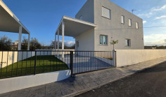 Three house for sale in Klirou