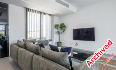 Large 4 bed house for sale in Geri