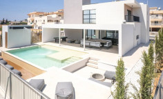 5 bedroom house to rent in Paralimni