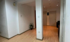 Large commercial to rent in Lykabittos