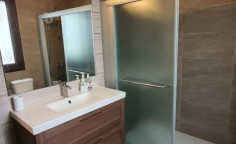 Spacious 4 bedroom house to rent in Engomi