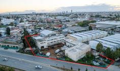 Three-storey industrial building in Kaimakli, Nicosia 
