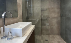 Spacious 4 bedroom apartment to rent in Engomi