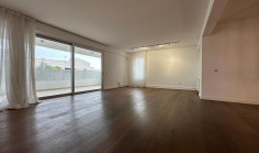 Spacious 4 bedroom apartment to rent in Engomi