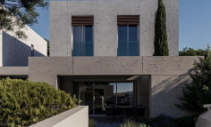 Beachfront villas for sale in Paphos city 