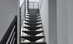 Spacious 2 bedroom flat for sale in Lykabittos