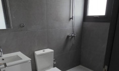 Spacious 2 bedroom flat for sale in Lykabittos