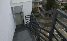 Spacious 2 bedroom flat for sale in Lykabittos