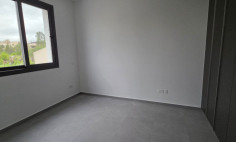 Spacious 2 bedroom flat for sale in Lykabittos