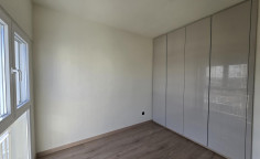 Spacious 3 beds apartment for sale in Acropolis