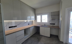 Spacious 3 beds apartment for sale in Acropolis