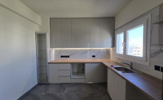 Spacious 3 beds apartment for sale in Acropolis
