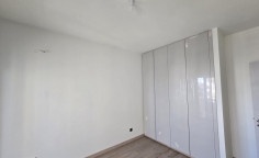 Spacious 3 beds apartment for sale in Acropolis