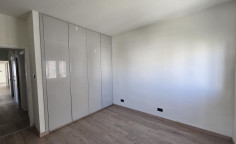 Spacious 3 beds apartment for sale in Acropolis