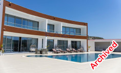 7-bedroom villa on a 6,000m&sup2; estate with pool, gym & football pitch in Parekklisia 