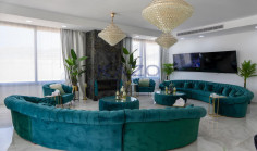 7-bedroom villa on a 6,000m&sup2; estate with pool, gym & football pitch in Parekklisia 