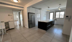 3 beds apartment to rent in Engomi