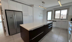3 beds apartment to rent in Engomi