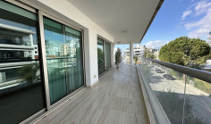 3 beds apartment to rent in Engomi